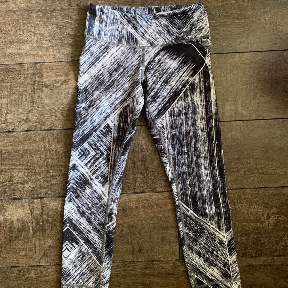 Lululemon Cropped Leggings